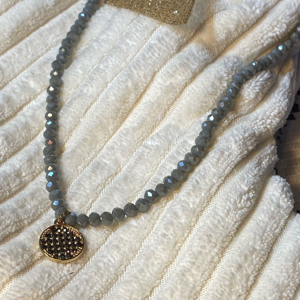 NWT GRAY MICRO PAVED CRYSTALS GRAY GLASS BEAD OUTER SPACE DAINTY DESIGN NECKLACE - Picture 14 of 14